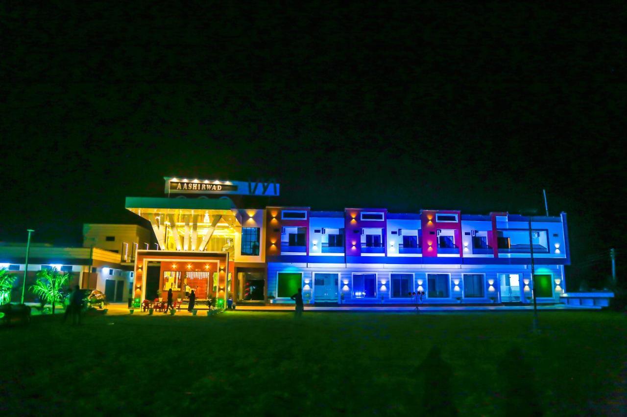 Aashirwad Hotels & Resort Shamgarh Εξωτερικό φωτογραφία